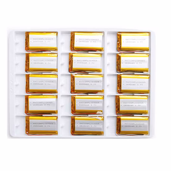 Usine/fabricant lampe de poche phare Batteries spéciales 3.7 V Icr32700/18650 8200 mAh Li rechargeable